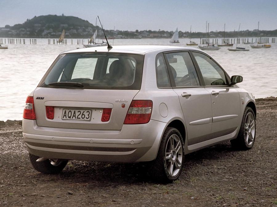  Fiat Stilo Abarth 5-Door (192) 2002 года  (NZ) (фото 6 из 8)